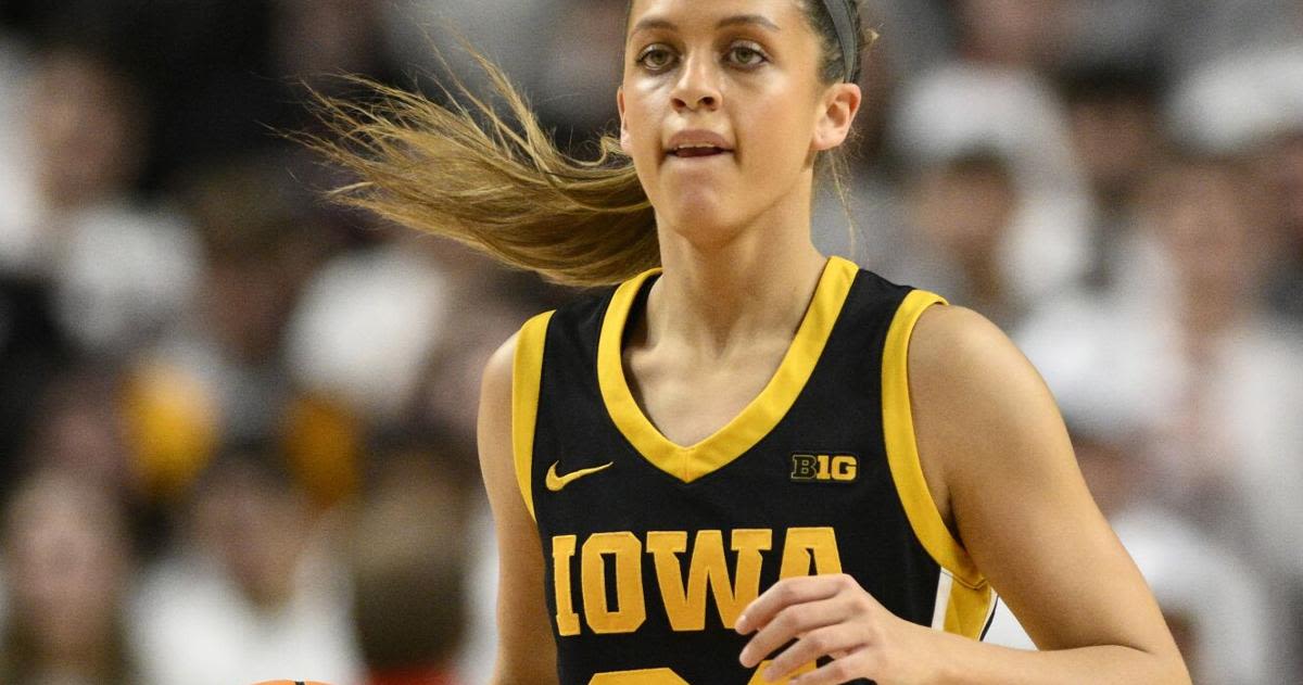 Women's college basketball: Marshall enjoys giving back to Hawkeyes supporters