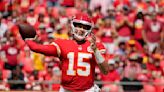 Mahomes throws 2 TD passes as Chiefs beat Commanders 24-14