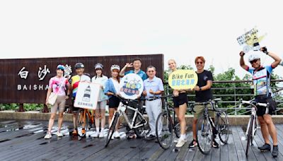 自行車》俄羅斯戶外運動網紅 挑戰完成台灣東、北雙塔
