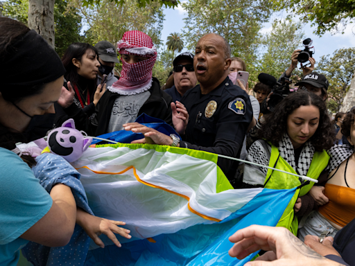 USC imposes campus restrictions after nearly 100 arrested during pro-Palestinian protest