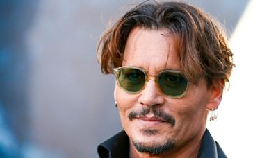 Johnny Depp pospone conciertos tras fuerte lesión