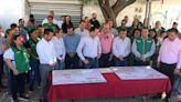 Supervisa Manolo Jiménez pavimentación en Torreón