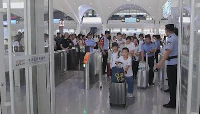 Summer vocation of 2024 sees booming study tour, cross-border trips