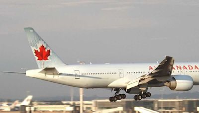 Les moteurs d’un Boeing Air Canada prennent feu au décollage : les images sont spectaculaires