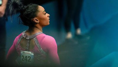 Simone Biles shines in return while Gabby Douglas scratches after a shaky start at the U.S. Classic