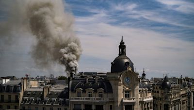 Trois personnes intoxiquées dans un incendie en plein coeur de Paris