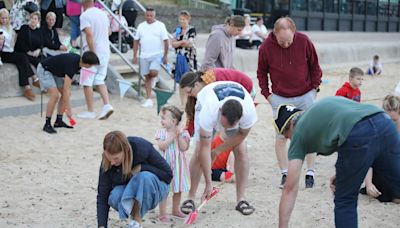 In pictures: Clacton residents enjoy carnival egg throwing and beer hunt contests