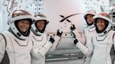 Quiénes son los astronautas privados de SpaceX que marcaron un récord de distancia a la Tierra