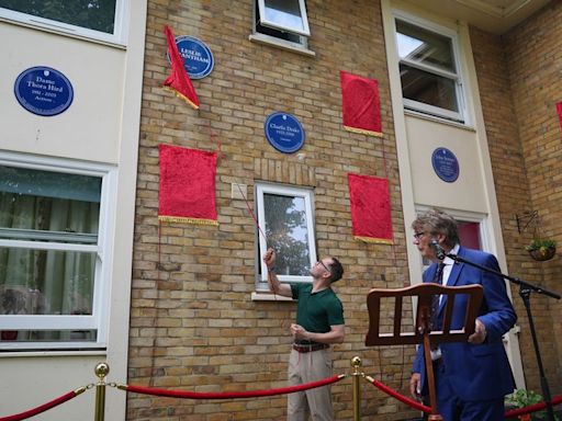 EastEnders legend among Londoners celebrated with blue plaques at care home