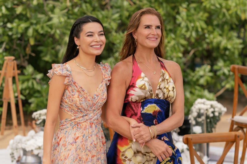 'Mother of the Bride' reminded Brooke Shields, Miranda Cosgrove of 'Blue Lagoon,' 'iCarly'