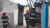Muerte de tres nenes en un incendio en Roca: cuál es el estado de salud de los padres - Diario Río Negro