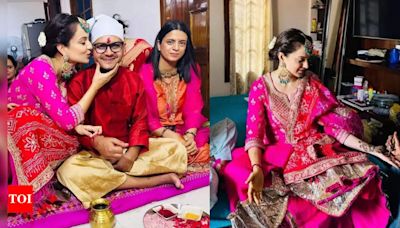 Kangana Ranaut shares colourful mehendi-haldi moments from her brother Varun Ranaut's wedding-See photos | Hindi Movie News - Times of India