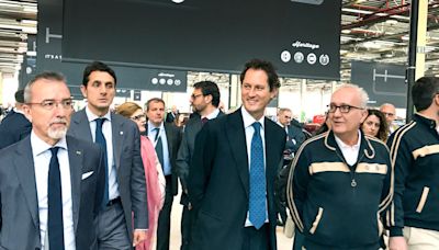 « Il est extrêmement courtois, mais avec une main de fer » : John Elkann, digne héritier de l’empire Agnelli