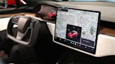 Tesla analyst nearly crashes while using Full Self-Driving