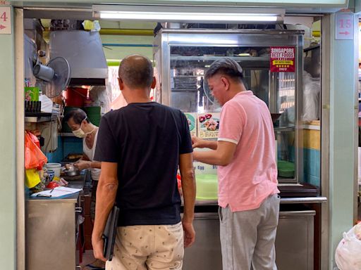 Lau Hong Ser Rojak: Homemade sauce at 50-year-old stall open till 1am