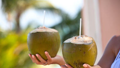 Cura para el calor: especialista revela datos sobre el agua de coco