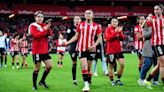 “Muy feliz de firmar dos años más con el Athletic”