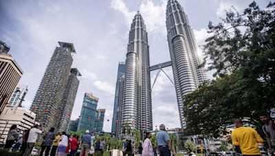 Royal Selangor Visitor Centre, Petronas Twin Towers and MinNature Malaysia rank top 25 best Asian tourist spots