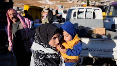 Cientos de refugiados sirios vuelven a casa ante una creciente hostilidad en Líbano
