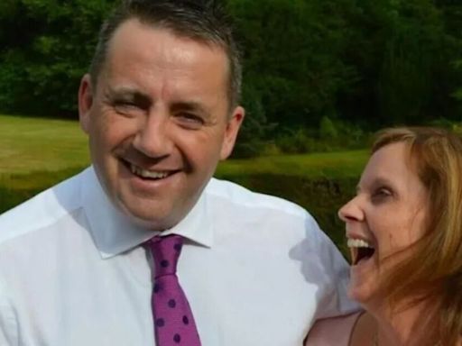 BBC star John Hunt's tragic six-word plea after wife and daughters killed