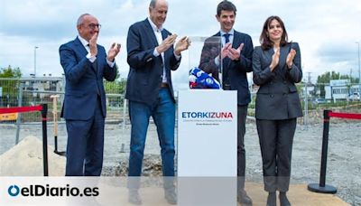 Baskonia y Alavés ponen la primera piedra de una residencia cerca del Buesa Arena que servirá de hotel en verano