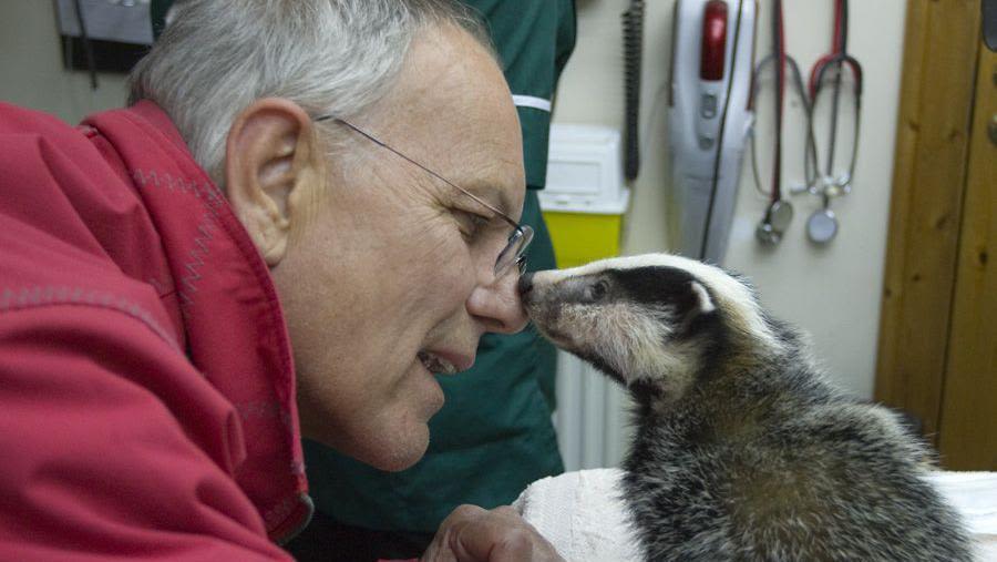 TV presenter and conservationist dies