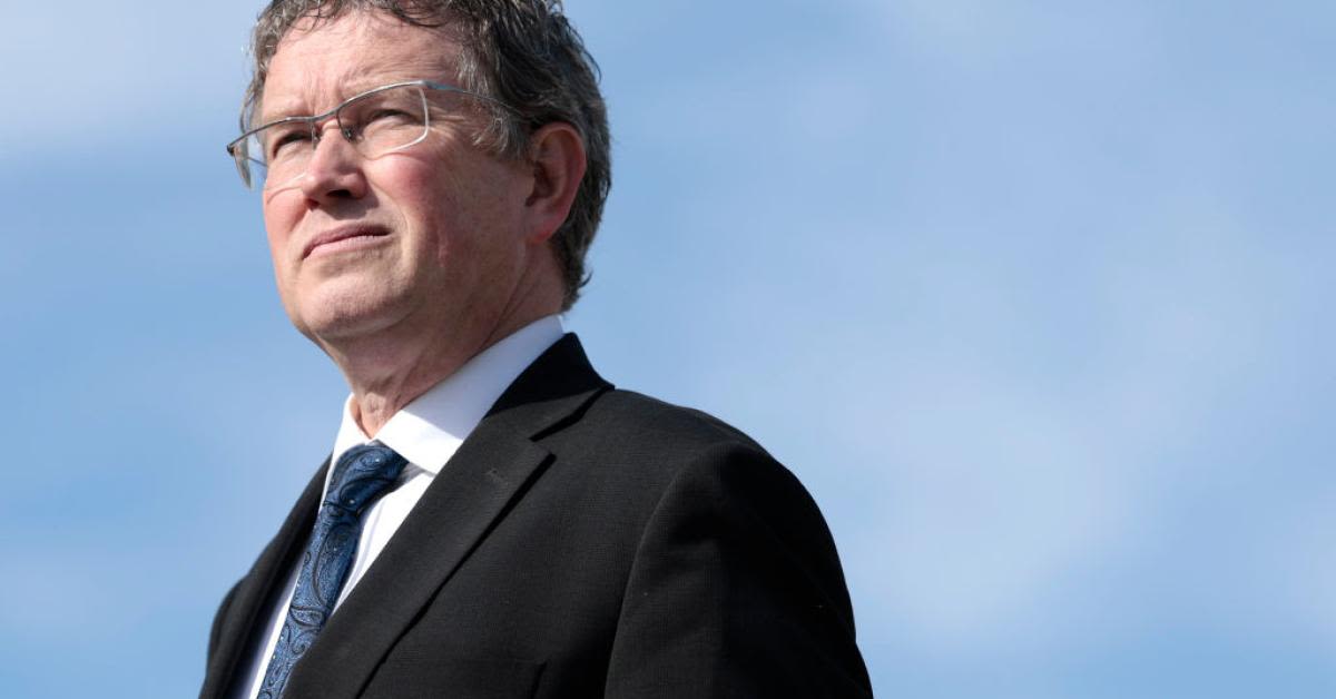 Thomas Massie handily defeats GOP primary challengers, AP projects
