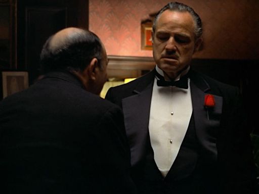 ...Marlon Brando’s Inflated Ego Made Filming 1 Movie That Starred His Godfather Successor Robert De Niro Impossible
