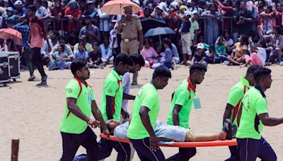 Chennai Air Show Tragedy Live: Chennai mayor says 'heat is the cause of deaths'