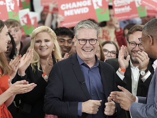 Elecciones en el Reino Unido: Los líderes de los partidos hacen un último esfuerzo por conseguir votos al final de la campaña