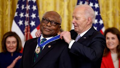 Biden awards ally Clyburn, longtime No. 3 U.S. House Dem, highest civilian honor