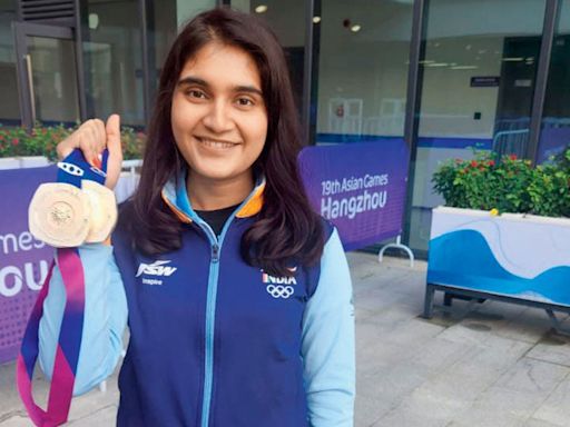Esha enters 25m pistol final at ISSF World Cup