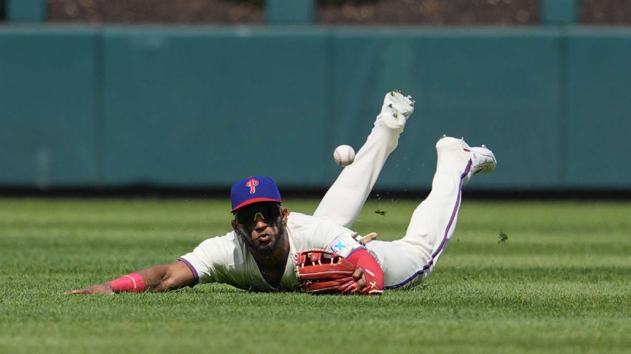 Mets' Francisco Lindor to get scan of sore back after leaving game for second time in three days