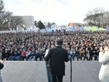 Una ausencia de peso en el escenario y la incógnita Kicillof: lo que dejó la foto de San Vicente