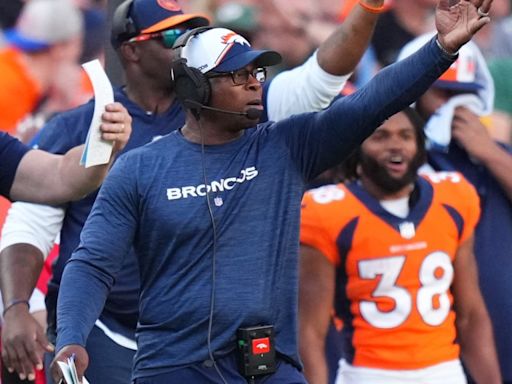 Broncos DC Vance Joseph hopes to continue momentum on defense