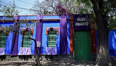Frida Kahlo museum denies lending painter's clothes to Madonna