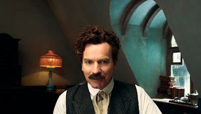 In ‘A Gentleman in Moscow,’ Ewan McGregor Makes a Perm and a Stache Aristocratic