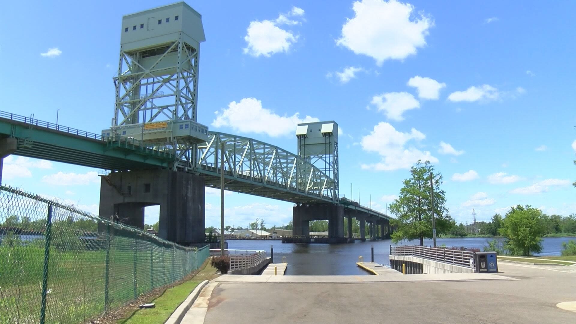 $242 million in USDOT funding awarded to help pay for Cape Fear Memorial Bridge replacement | Fox Wilmington WSFX-TV