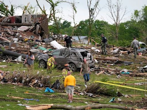 Tormentas causantes de tornados han dejado varios muertos en Iowa y amenazan ahora ciudades desde Texas hasta Nueva York