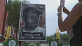 Rickwood Field Trading Card Tour makes pit stop in STL