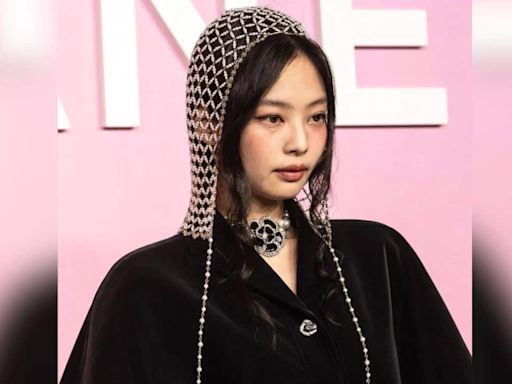 BLACKPINK’s Jennie caught smoking indoors in Italy; singer apologizes for vaping