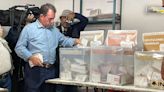 Pepe Yunes emite su voto en Perote