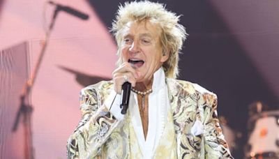 Rod Stewart's pals plead 'hang up mic' ahead of 80th birthday after concern