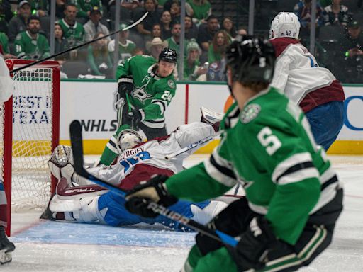 Stars avoid complete collapse this time, win Game 2 to even series with Avalanche