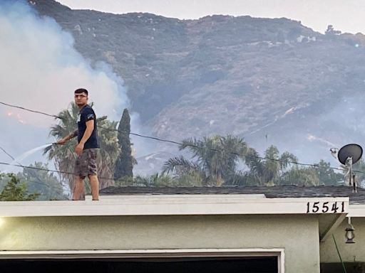 Crews respond to fast-moving 130-plus acre Macy fire near Lake Elsinore