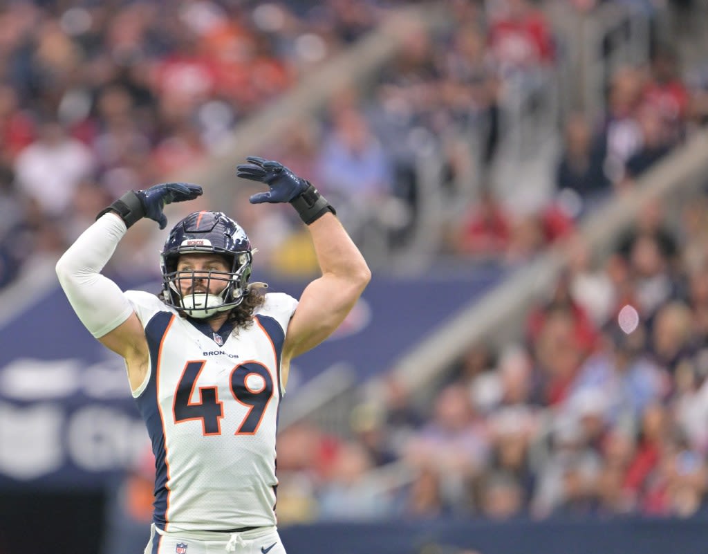 Renck: Alex Singleton’s no-nonsense goal for Broncos defense early on next fall? Don’t stink.