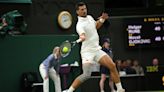 De Miñaur se baja de Wimbledon y mete a Djokovic en semifinales
