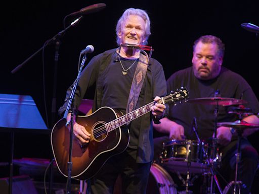 Kris Kristofferson, singer-songwriter and actor, dies at 88