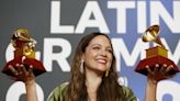 'De todas las flores' de Natalia Lafourcade, Latin Grammy a la mejor grabación del año