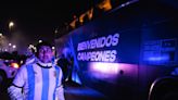 Parte de la selección bicampeona de la Copa América arriba a Buenos Aires